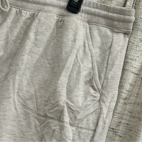 Torrid Dream Fleece Relaxed Lounge Short in Cream - 4X - Picture 2 of 8